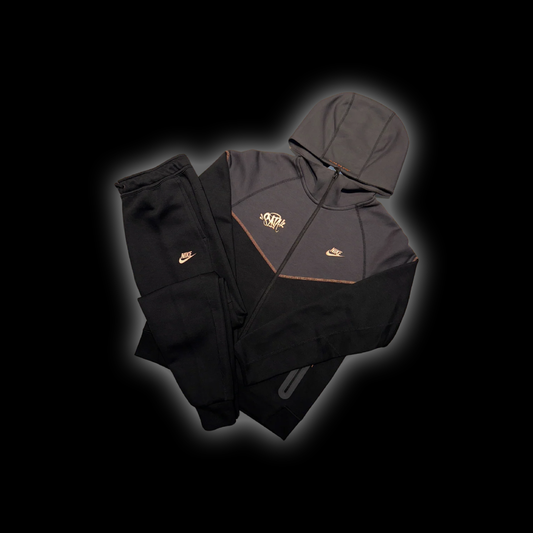 Nike Tech Fleece Tracksuit Supplier